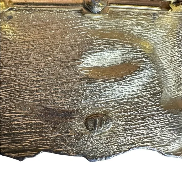 J J Gold Asian Geisha Brooch - Picture 3 of 3